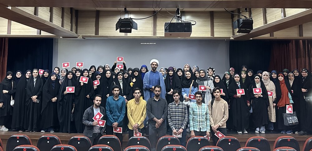 همایش جمجمههای طوفانی با موضوع «دین یک انتخاب یا اجبار» برگزار شد