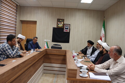 بازدید نماینده ولی فقیه از مرکز تحقیقات و آموزش کشاورزی و منابع طبیعی خوزستان