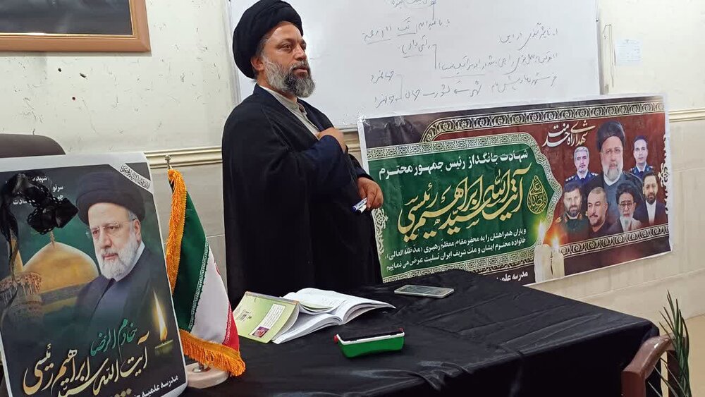 برگزاری نشست تاثیرگذاری نقش رئیس جمهور شهید در دین با تلاش طلاب خواهر در دلوار + عکس