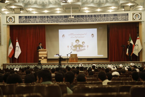 مراسم بزرگداشت رئیس جمهور شهید و همراهانش در موسسه آموزشی و پژوهشی امام‌خمینی(ره)