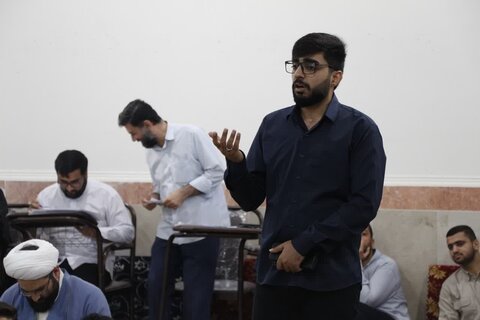 دیدار طلاب مدارس علمیه خرم آباد با نماینده ولی فقیه در لرستان