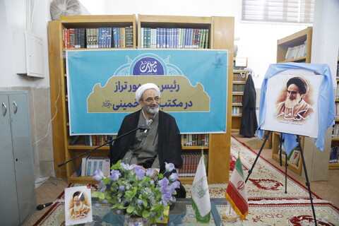 تصاویر / نشست علمی" رئیس جمهور تراز در مکتب امام خمینی(رحمه الله) "