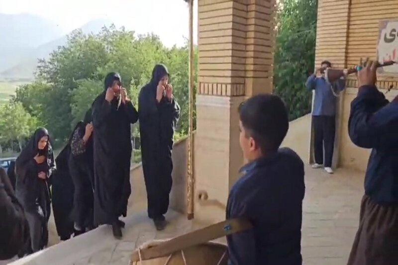 گرامیداشت هفتمین روز شهادت «شهدای خدمت» در امامزاده باباولیالدین(ع) شهرستان صحنه+ عکس