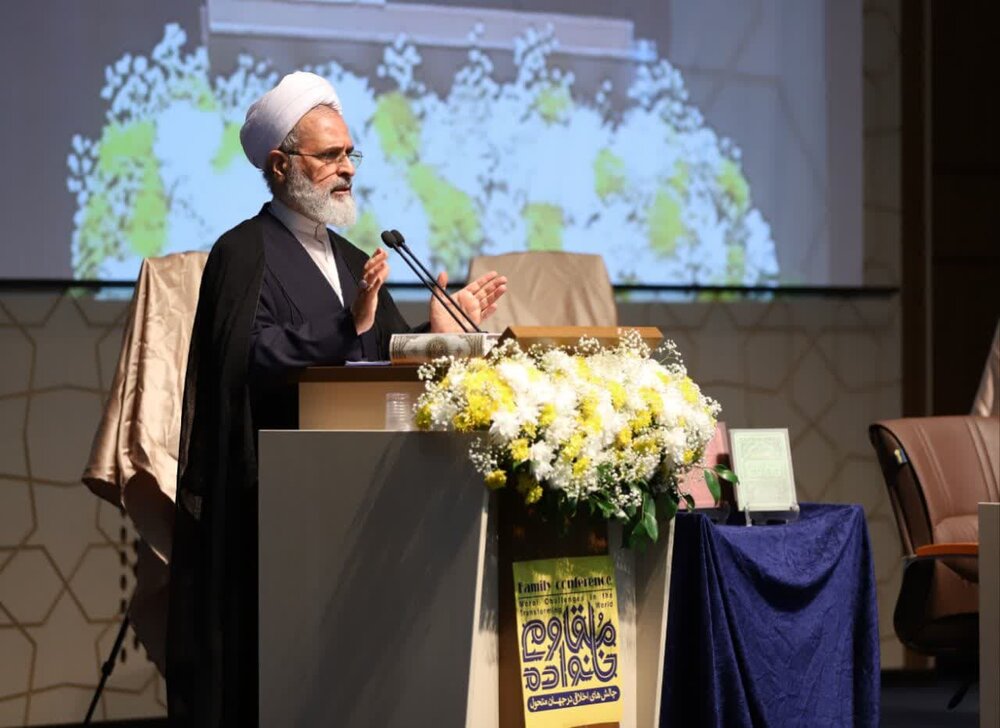 انقلاب اسلامی روح مقاومت تمدنی است / ضرورت تدوین پیوست تخصصی خانواده مقاوم برای دستگاههای کلان حکمرانی