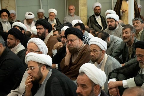 إقامة حفل تأبيني في مكتب آية الله العظمى نوري الهمداني للرئيس رئيسي ومرافقيه