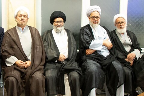 إقامة حفل تأبيني في مكتب آية الله العظمى نوري الهمداني للرئيس رئيسي ومرافقيه