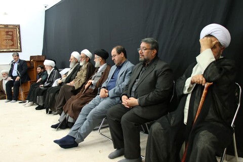 إقامة حفل تأبيني في مكتب آية الله العظمى نوري الهمداني للرئيس رئيسي ومرافقيه