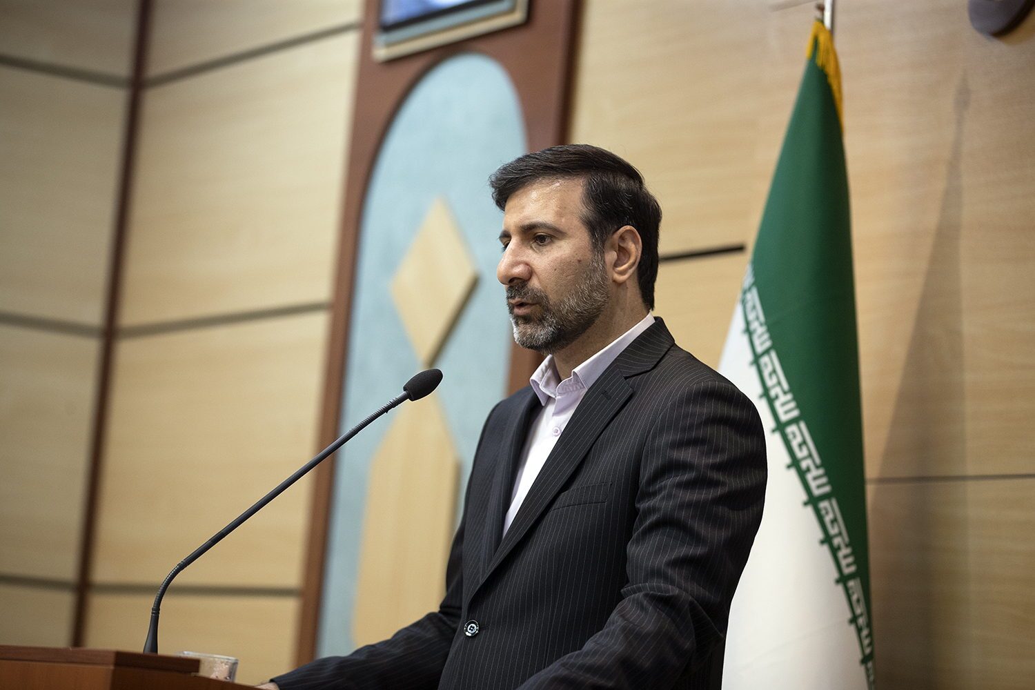 بررسی صلاحیتها طبق قانون انجام میشود/ برگزاری انتخابات الکترونیک در حال بررسی است