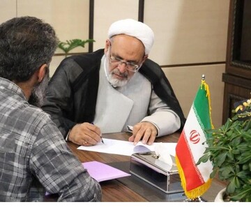 رئیس‌کل دادگستری سمنان به درخواست حقوقی و قضایی ۴۷نفر از مراجعین در ملاقات مردمی رسیدگی کرد