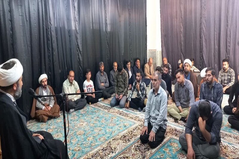 محفل اُنس با قرآن یادبود «شهدا خدمت» در هرسین برگزار شد