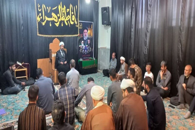 محفل اُنس با قرآن یادبود «شهدا خدمت» در هرسین برگزار شد