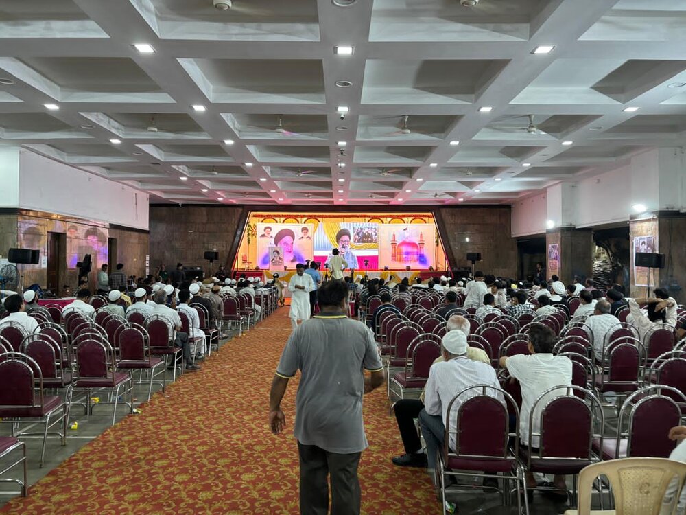मुंबई मे इस्ना अशरी  यूथ फाउंडेशन द्वारा इमाम खुमैनी (र) की पुण्यतिथि के अवसर पर एक भव्य कार्यक्रम का आयोजन 