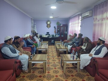 تصاویر/ نشست علما و اساتید حوزه علمیه اهل بیت(ع) با رئیس دانشگاه جوزجان افغانستان