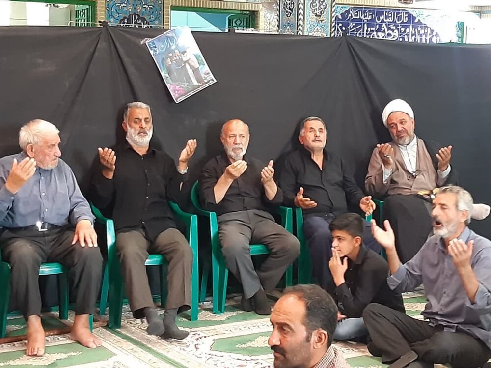 مراسم سالگرد ارتحال امام راحل و شهدای پانزده خرداد در مسجد جامع یزدل برگزارشد