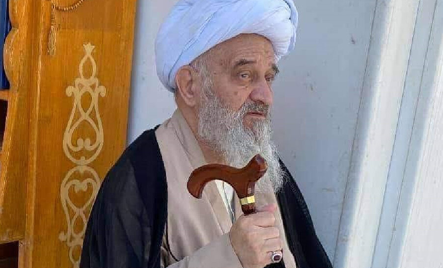 بحضور نجل السيد السيستاني.. الشيخ عبد المهدي الكربلائي يصلي على جثمان الشيخ محمد رضا القائيني + فيديو بحضور نجل السيد السيستاني.. الشيخ عبد المهدي الكربلائي يصلي على جثمان الشيخ محمد رضا القائيني + فيديو