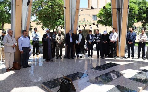 تجدید میثاق دانشگاهیان با آرمان‌های امام‌خمینی(ره) و شهدا در قزوین