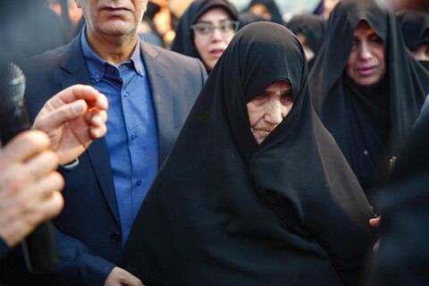 پایان فراق 40 ساله بین مادر و فرزند شهید در اصفهان
