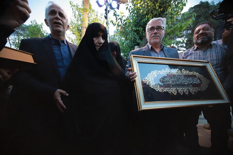 پایان فراق 40 ساله بین مادر و فرزند شهید در اصفهان