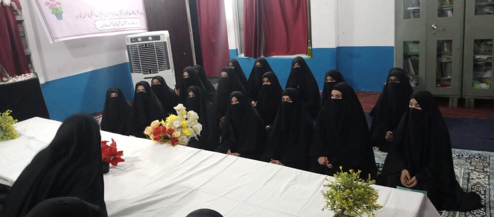 جون پور میں امام خمینی (رح) کی یاد میں سیمینار اور مجلسِ عزاء کا اہتمام