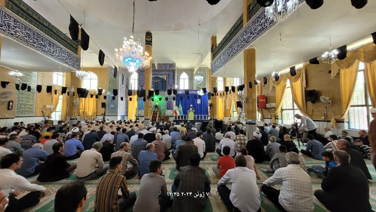 تصاویر/ اقامه نماز جمعه شهرستان گرمی