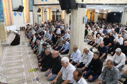 تصاویر اقامه نماز جمعه در مهرشهر کرج