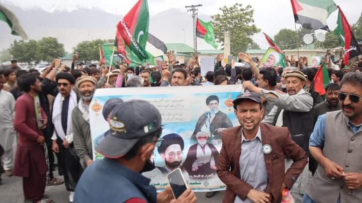 سینیٹر علامہ راجہ ناصر عباس تین روزہ دورے پر سکردو پہنچ گئے؛ سکردو انٹرنیشنل ائیرپورٹ پر پرتپاک استقبال+تصاویر