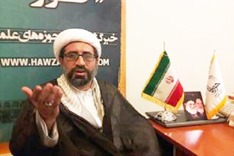 حجت الاسلام مختار سلیمانی، مدیر مدرسه علمیه حافظین قرآن حاج شهبازخان کرمانشاه