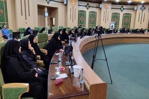 تصاویر/ همایش « تربیت کنشگر جمعیت»  در کرمانشاه