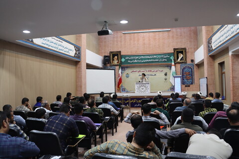 دوره آموزشی مقابله با آسیب های اجتماعی ویژه یگان ویژه فراجا استان خوزستان