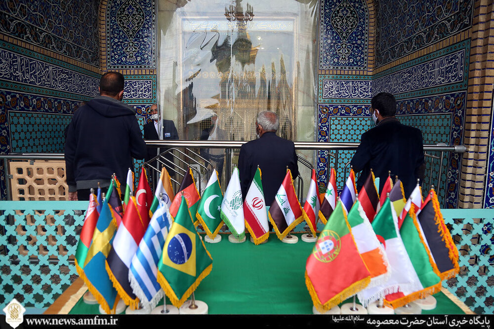 8K Int’l Pilgrims visit Lady Masuma Shrine