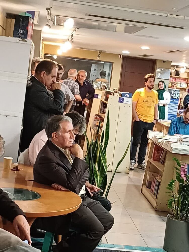 رونمایی از کتاب روایت محمدسان؛ روایتی از توسعه در ایران