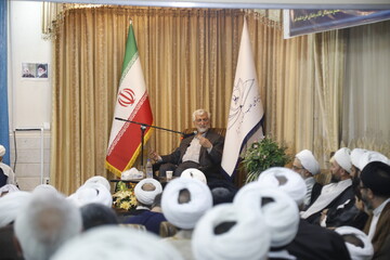 تصاویر / حضور دکتر جلیلی در مجمع نمایندگان طلاب و فضلای حوزه علمیه قم