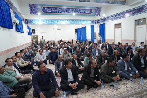 تصاویر دیدار کارکنان جهاد کشاورری لرستان با نماینده ولی فقیه در استان