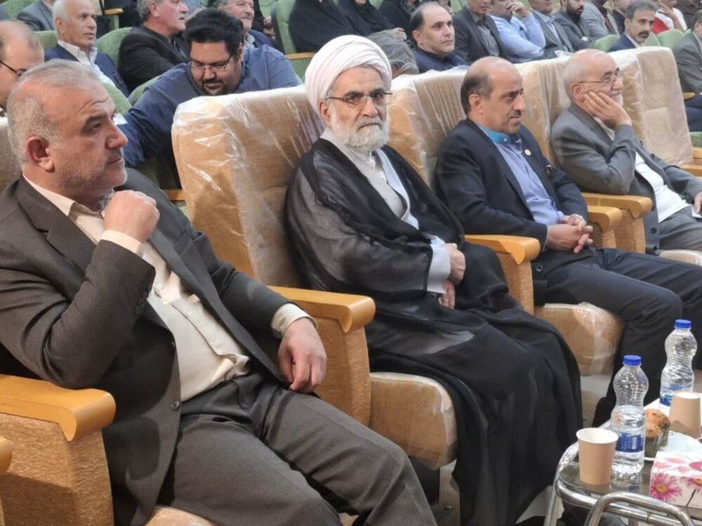 هیچ عامل پیشرفتی در کشور بدون مردم پا نمی گیرد