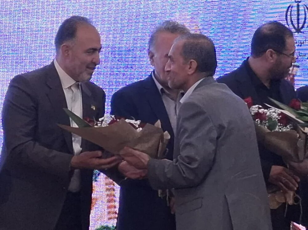 هیچ عامل پیشرفتی در کشور بدون مردم پا نمی گیرد