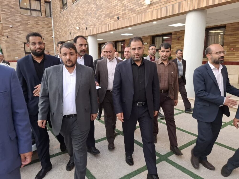 کلنگ مجتمع هنرستان های مرکز جامع مهارت آموزی کشور در کاشان به زمین زده شد