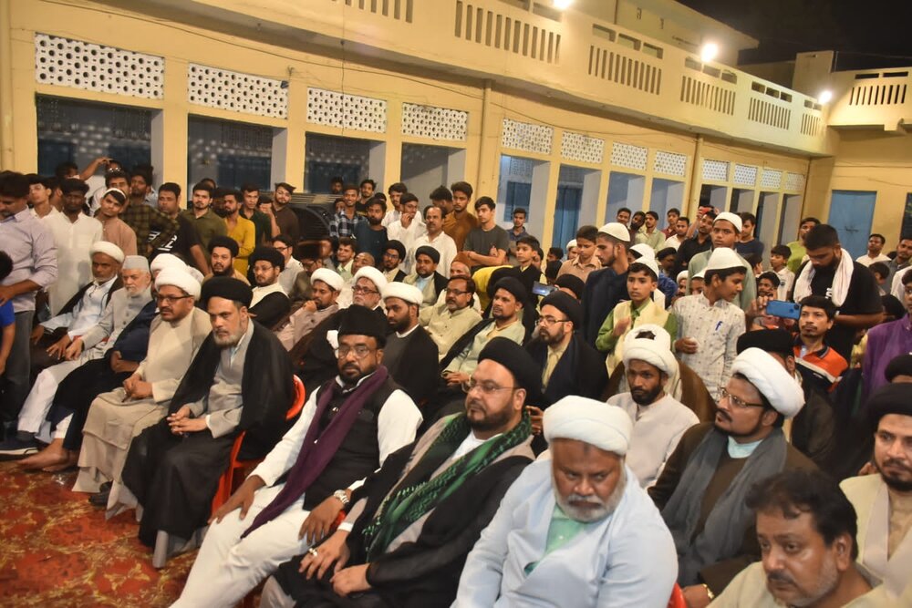 حوزہ علمیہ جامعہ التبلیغ لکھنؤ میں علامہ شہنشاہ نقوی کی آمد؛ آیت اللہ حمید الحسن کی صدارت میں علمی نشست کا اہتمام