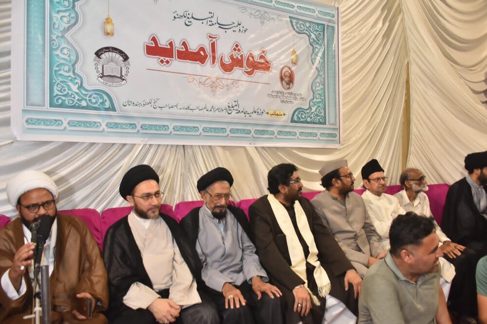 حوزہ علمیہ جامعہ التبلیغ لکھنؤ میں علامہ شہنشاہ نقوی کی آمد؛ آیت اللہ حمید الحسن کی صدارت میں علمی نشست کا اہتمام