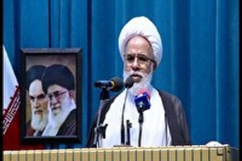 حجت‌الاسلام والمسلمین غفوری، نماینده ولی فقیه در استان و امام جمعه کرمانشاه