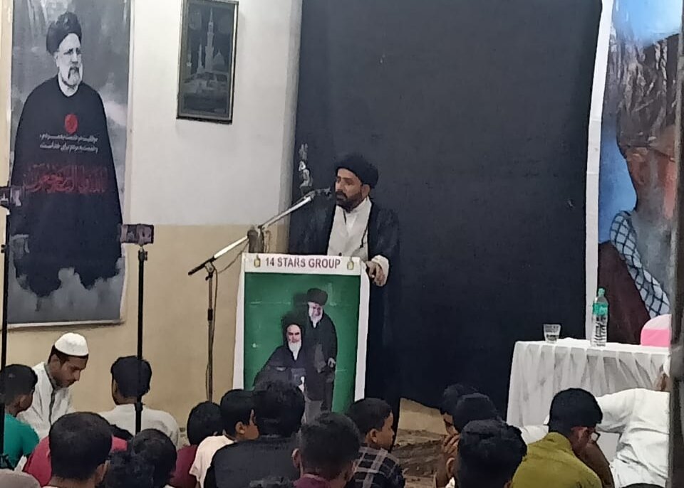 जुन्नैर में शोहदा ए ख़िदमत और इमाम खुमैनी (र) की याद में सेमिनार का आयोजन