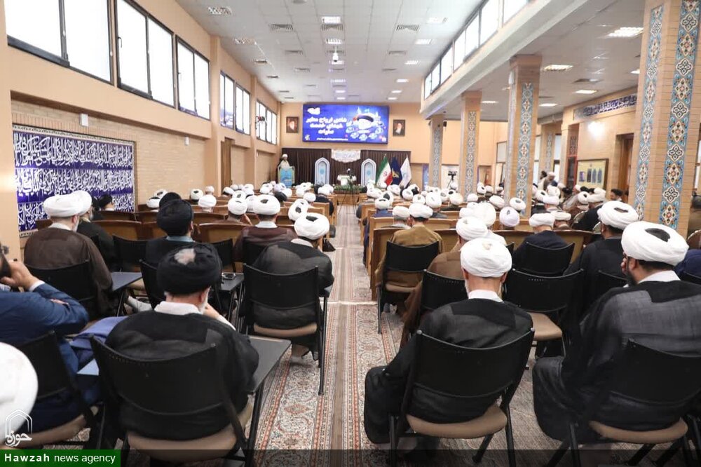 دشمن برای ضربه زدن به انقلاب، به قم تمرکز ویژهای دارد