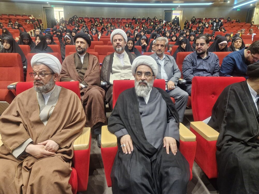 تمام اقشار جامعه در فرهنگسازی ظهور حضرت مهدی (عج) نقش آفرینی کنند