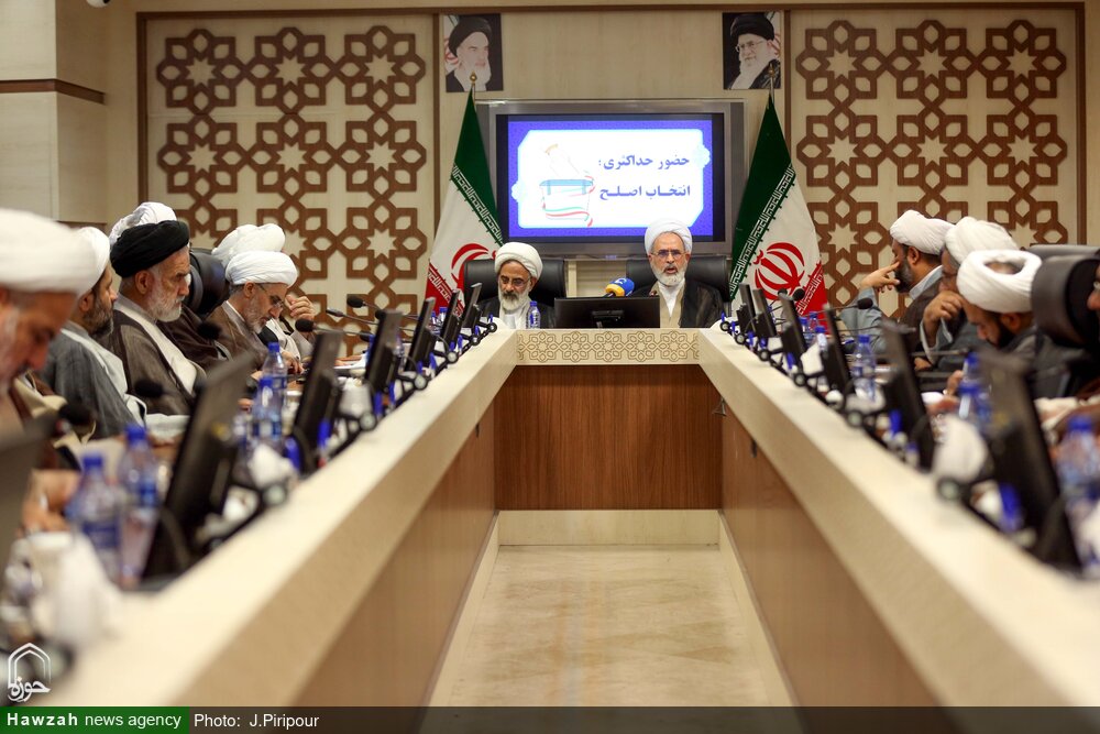 हौज़ा इल्मिया किसी भी उम्मीदवार का समर्थन नहीं करता है / हौज़ा इल्मिया का लक्ष्य चुनावों में सुधार करना और प्रतिभा की गुणवत्ता का वर्णन करना है