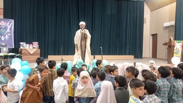 تصاویر/جشن «الفبا» مدرسه وارثین شیراز با اجرای مبلغین مهدوی