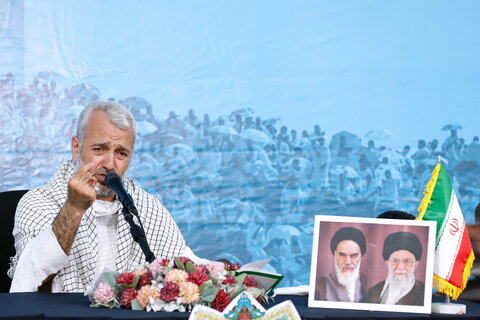 مراسم دعاء يوم عرفة للحجاج الإيرانيين في صحراء عرفات