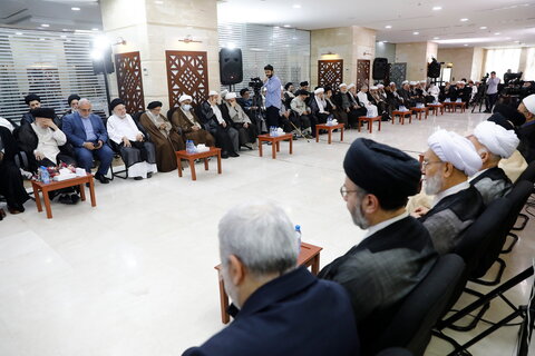 دیدار نمایندگان و اعضای بعثه های مراجع عظام تقلید درحج 1403 با سرپرست حجاج ایرانی
