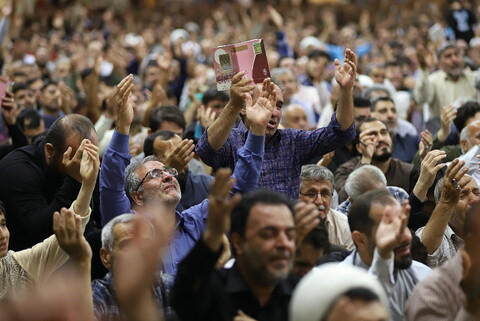 مراسم قراءة دعاء عرفة في مرقد السيدة فاطمة المعصومة (عليها السلام)