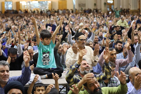 مراسم قراءة دعاء عرفة في مرقد السيدة فاطمة المعصومة (عليها السلام)