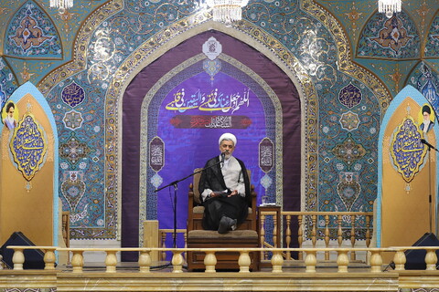 مراسم قراءة دعاء عرفة في مرقد السيدة فاطمة المعصومة (عليها السلام)