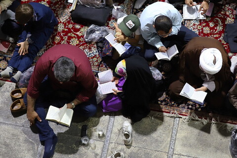 مراسم قراءة دعاء عرفة في مرقد السيدة فاطمة المعصومة (عليها السلام)